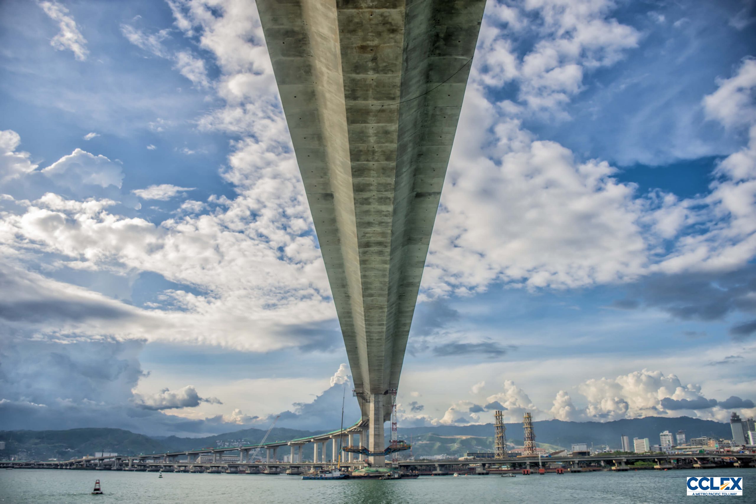 Underslung form travellers Cebu Link Expressway